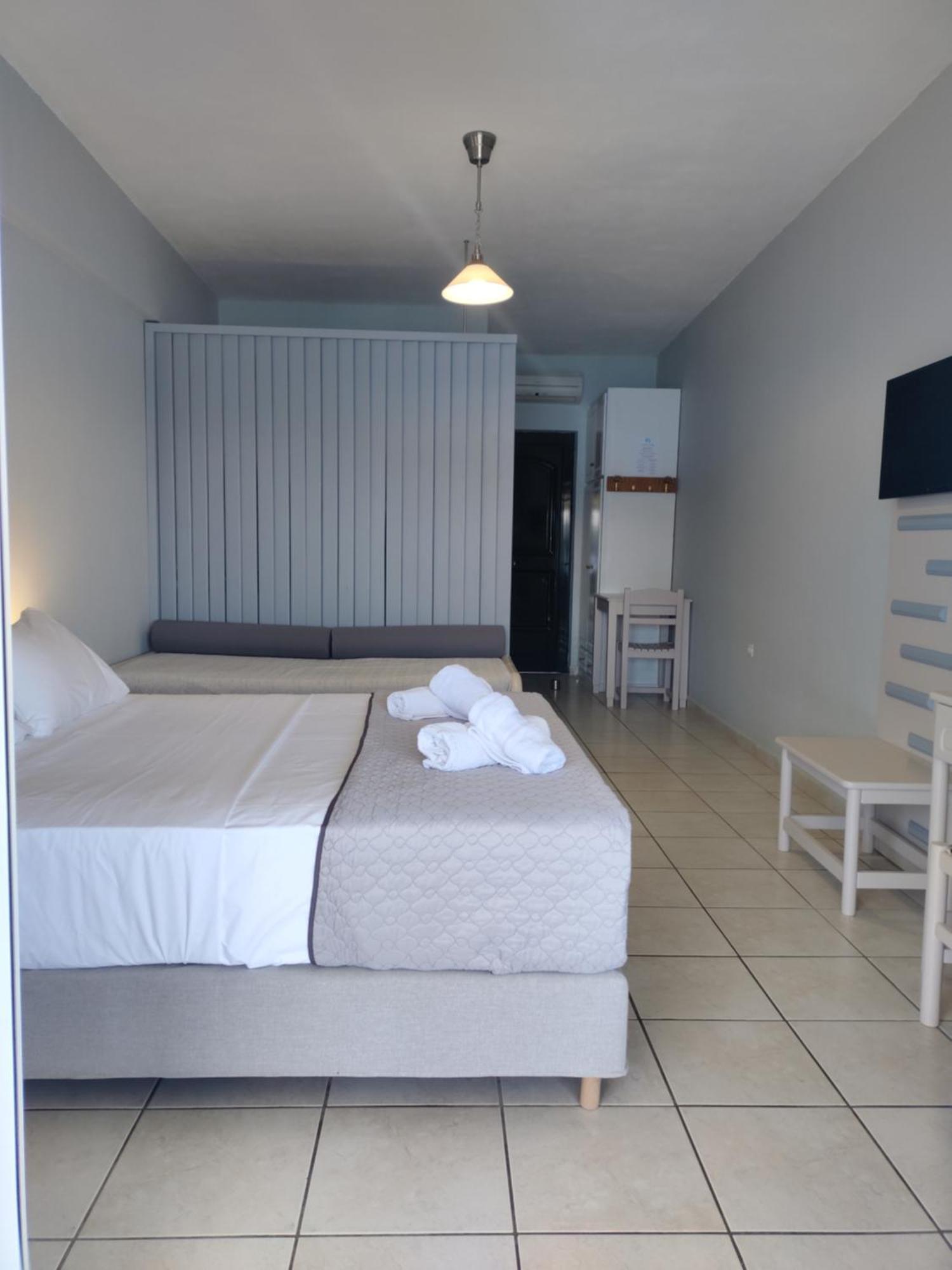 Captain Nick Aparthotel Микрос-Гиалос Экстерьер фото