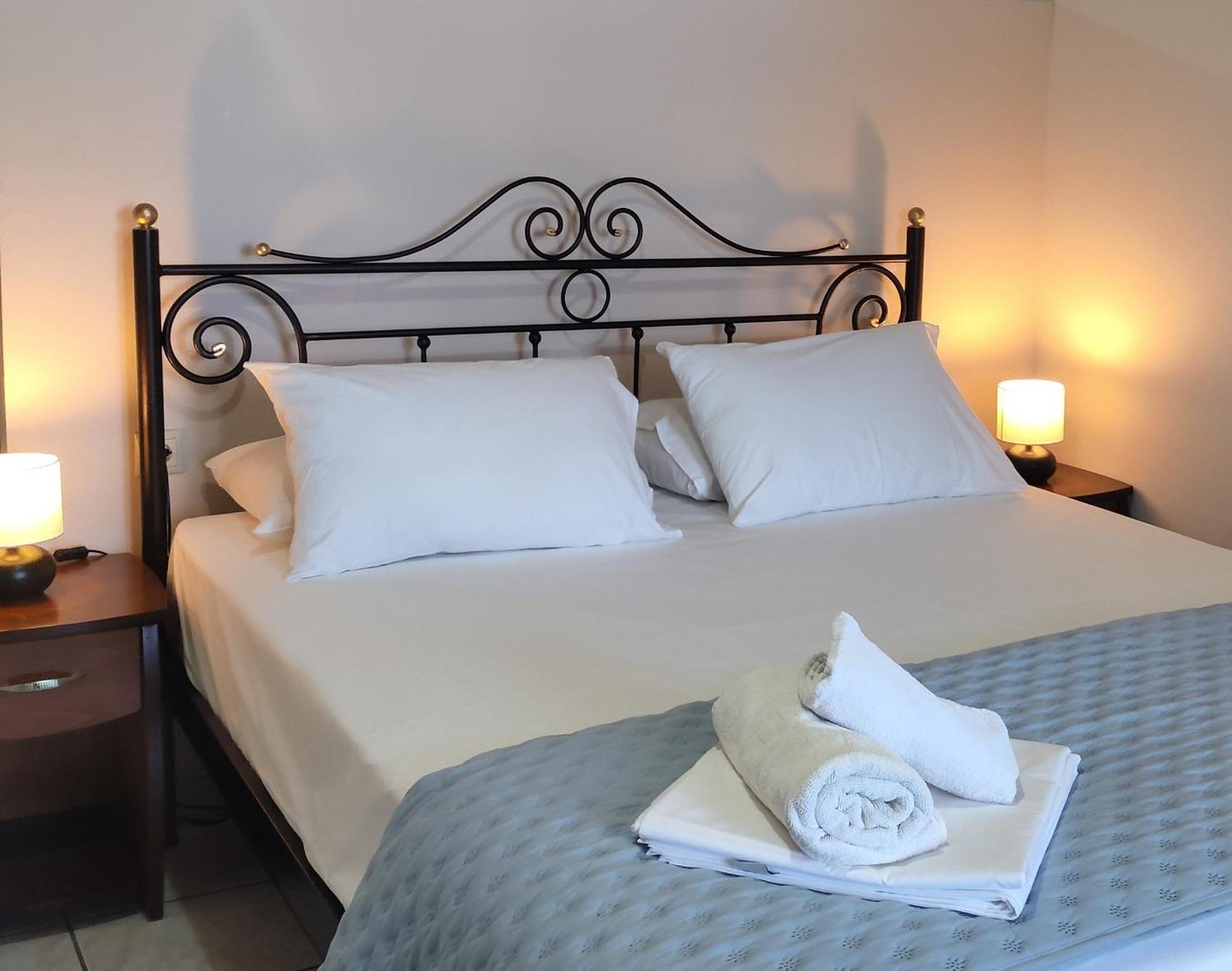 Captain Nick Aparthotel Микрос-Гиалос Экстерьер фото